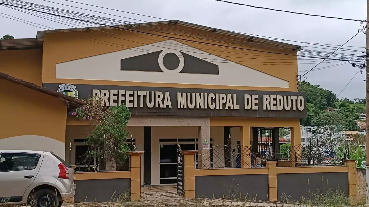 MP realiza apreensão de documentos e equipamentos na prefeitura de Reduto